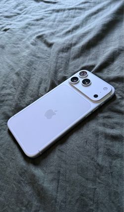 Unlocked iPhone 17 pro max 256 gb