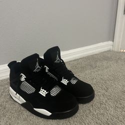 Jordan 4