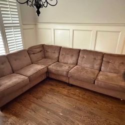 Modern Sectional Sofa & Ottoman – Delivery Available