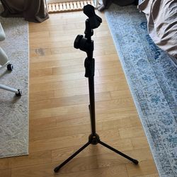 Hercules mic stand (hideaway)