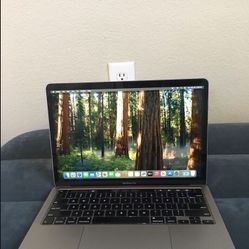 MacBook Pro 13 Inch 2020