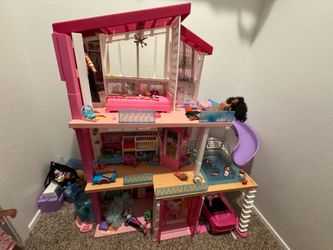 Barbie dream house