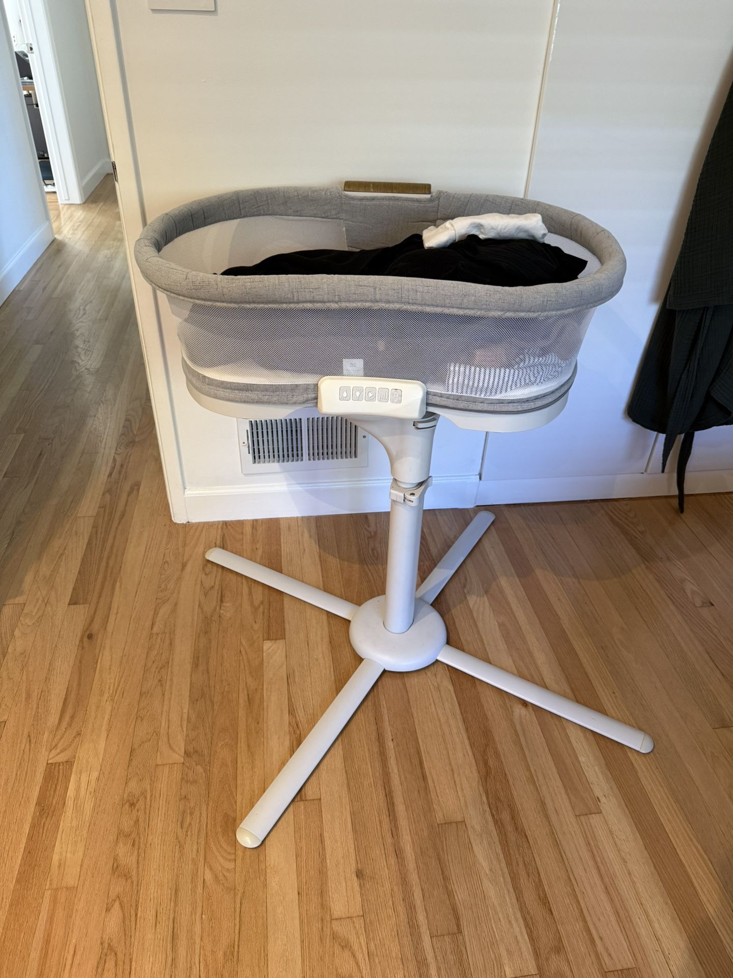 Halo Bassinet Swivel Sleeper