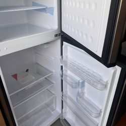7.5 Cu Ft Frigidaire 