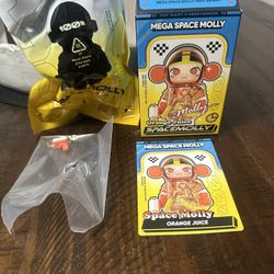 Genuine  Authentic Pop Mart Mega Space Molly Series 4 Orange Juice 
