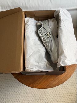 $80 - New New Balance 1000 Grey Beige (Men’s 7/ Women’s 9.5)