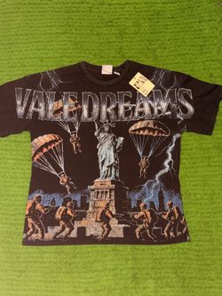 Vale dreams tee