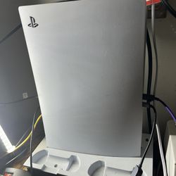 PlayStation 5 Digital Edition with Account 