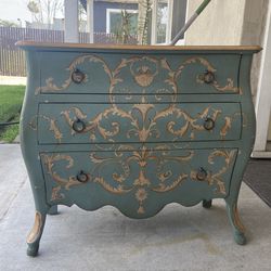 2 Tables 3 drawers each