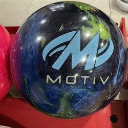 Motiv “Nuclear Forge” Bowling Ball (13.6 Lbs)
