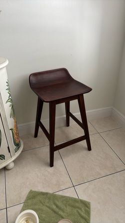Bar stool counter height