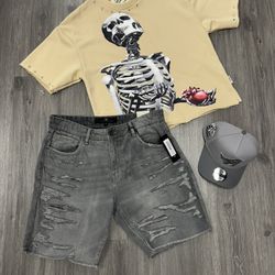 T SHIRT HAT AND JEANS 120$ Everything TODO 120$ 