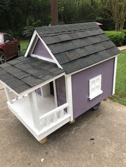 Custom built dog 🐕 house 🏡