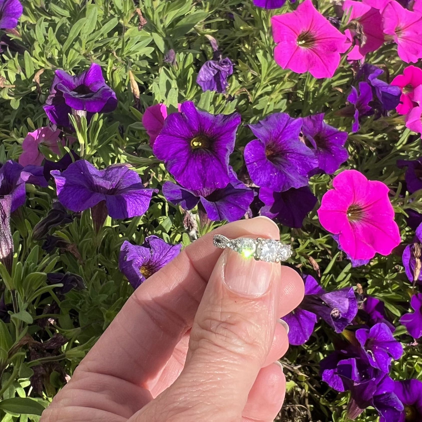 Beautiful Three Stone 2.5 Karat Diamond Infinity Ring