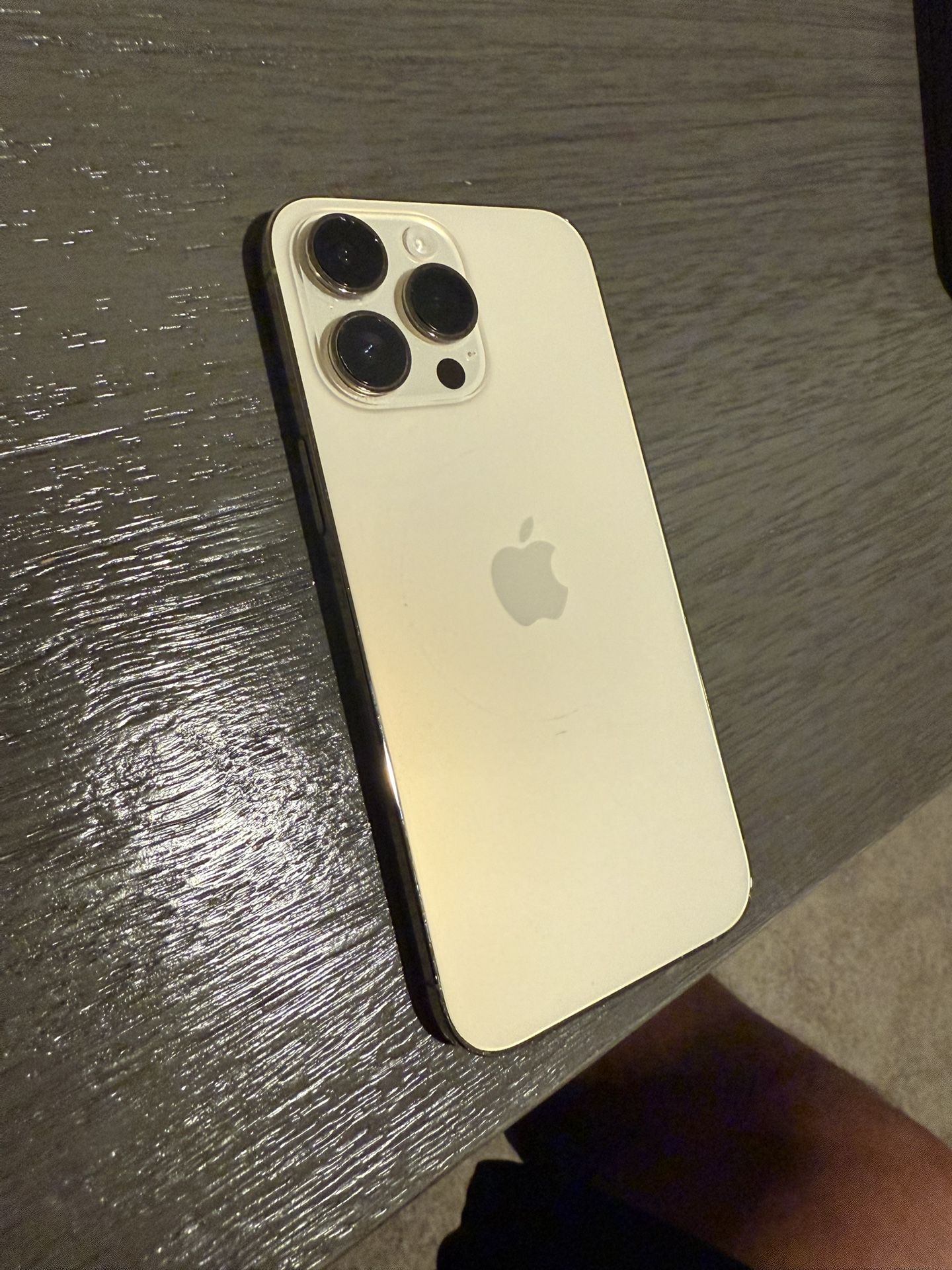 📱 iPhone 14 Pro Max – 256GB – Desert Titanium (AT&T Locked) 🔒