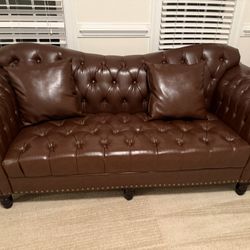 Title: Luxury Brown Chesterfield Sofa Set – Tufted Leather with Gold Nailheads