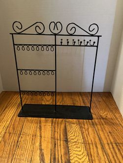 Jewelry Stand 