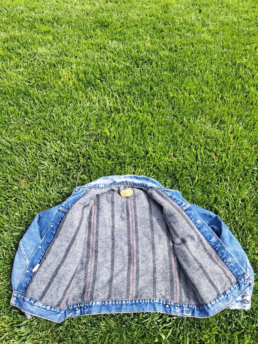 Levi's 70(contact info removed) Denim Trucker Jacket Vintage 70's 80's Blanket Lined Grey 46