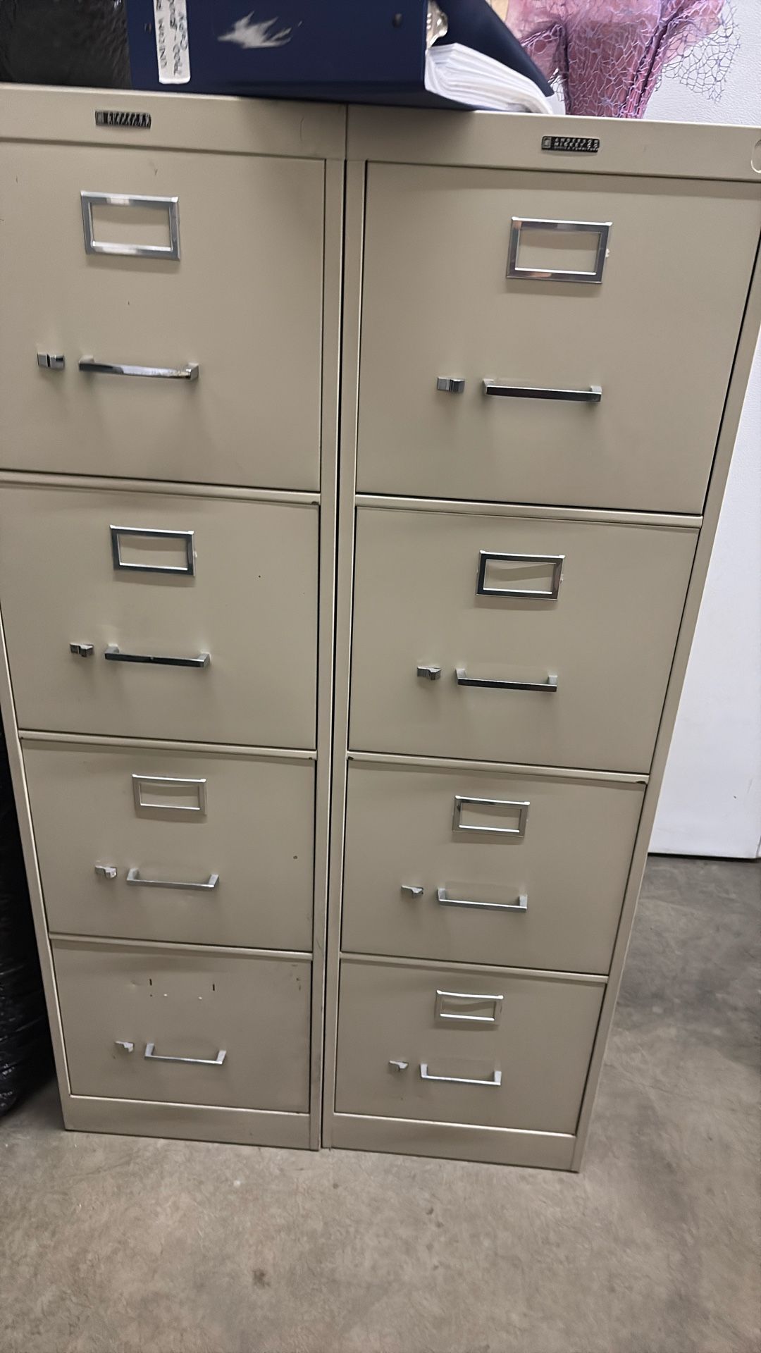 4 Drawers File Cabinets