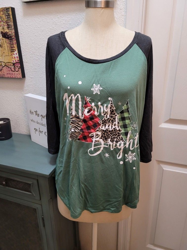 Merry & Bright Green Top - XXL
