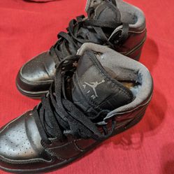 Black Nike Air Jordan Size 4