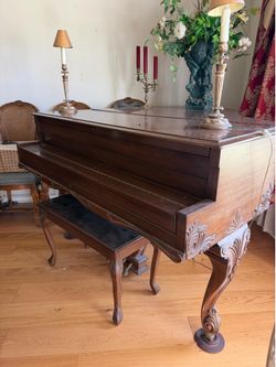 Ivers & Pond Baby Grand Piano (1924)