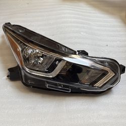 2020-2024 Nissan Versa Halogen Headlight Lamp Assembly Right Passenger Side