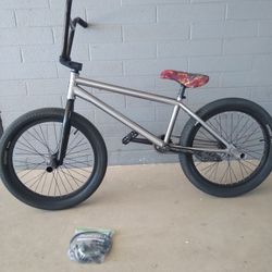 Sunday  bmx  bike
