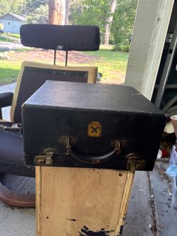Typewriter: vintage/working