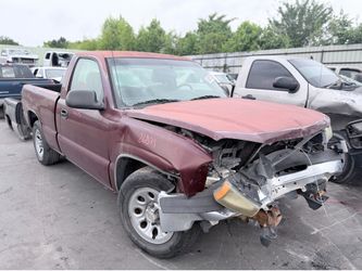2005 CHEVY SILVERADO IN FOR PARTS