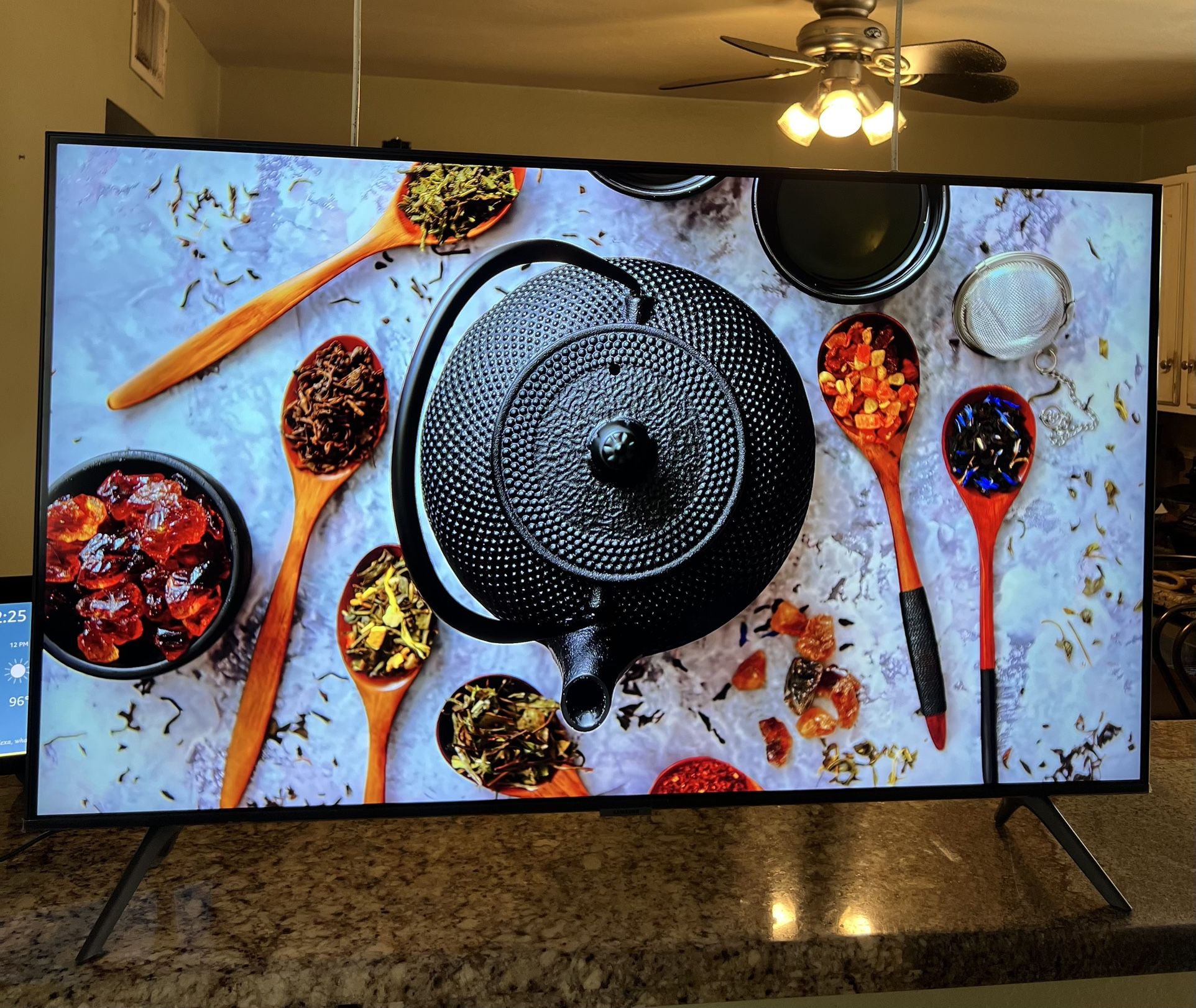 LG 43 Inch Class UQ7070 ZUD series LED 4K UHD Smart webOS Year 2024