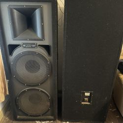 Studio Speakers 