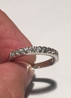 BEAUTIFUL Silver Ring Band with CZ stones size 8.25