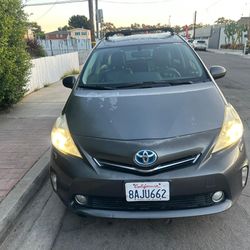 2012 Toyota Prius V