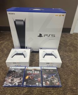 Console Disc Version 3 Games + 2 Controller Bundle.