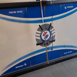 Air Hockey Table