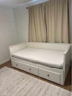 IKEA Hemnes Daybed