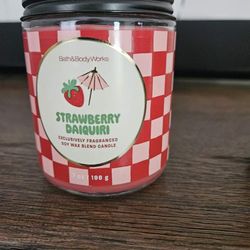 New BATH & Body Single Wick Candles.  Each
