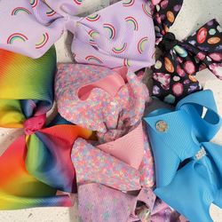 6 Jojo Hair Bows