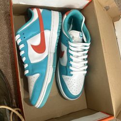 Air Dunks Size 9m.   99$ 