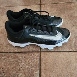 Nike Basebal Clits Size 12