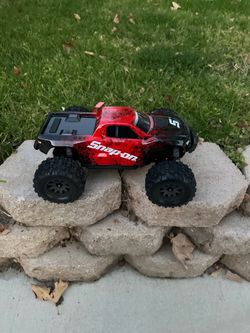 Traxxas mini max