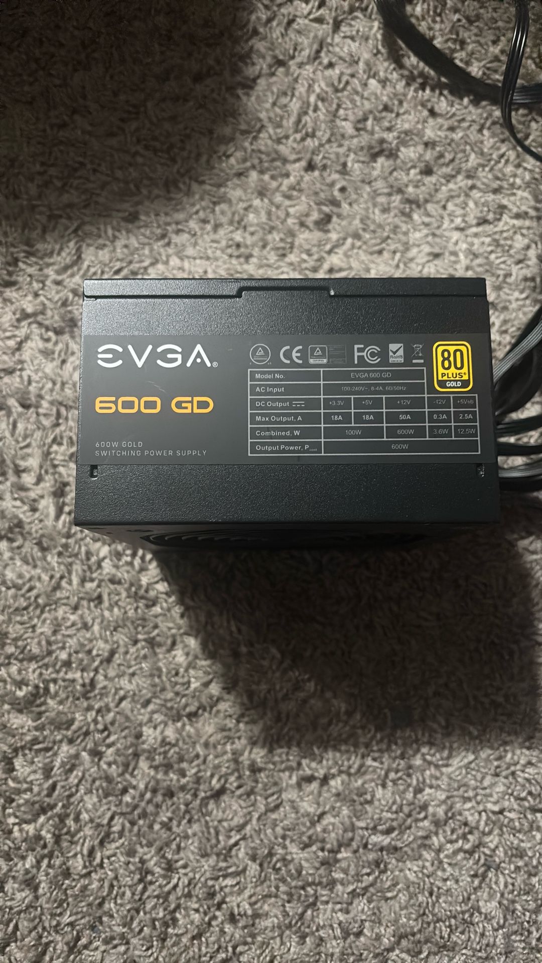 EVGA 600 GD 100-GD-0600-BC 80 Plus Gold 600W Non Modular Switching Power Supply