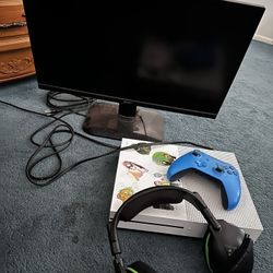 XBOX ONE S , ACER MONITOR, TURTLE BEACH HEADSET