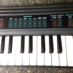 Yamaha PSS-130 Keyboard (1987)