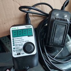 Titan Controls Eos 2 – Digital Humidity Controller (6/Cs)