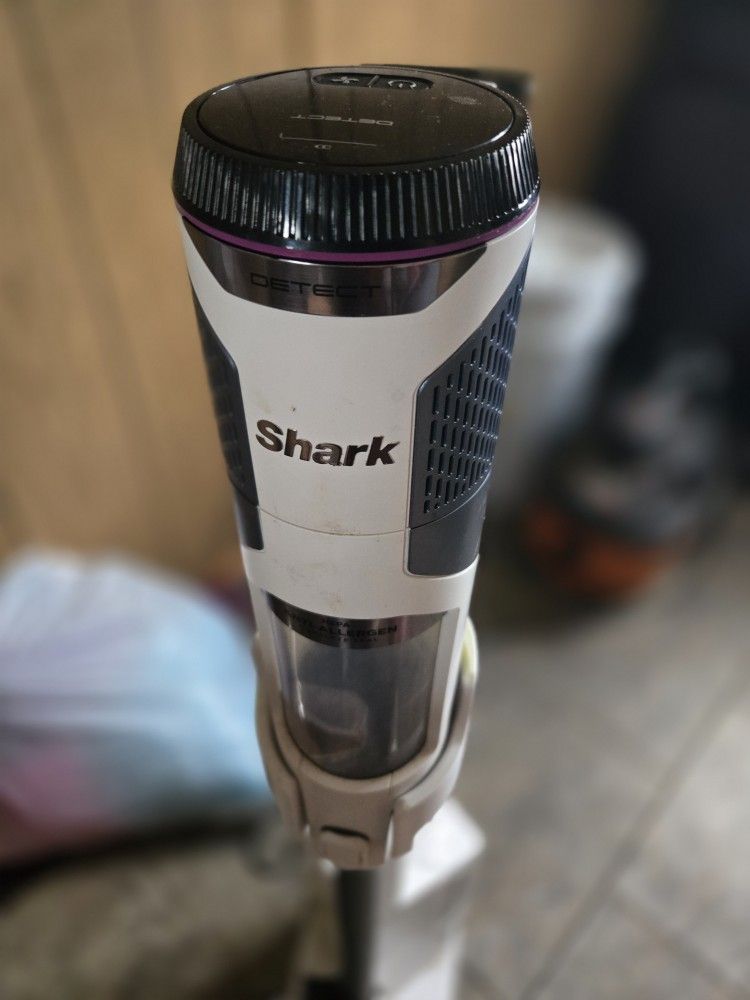Shark dou detect vacuum