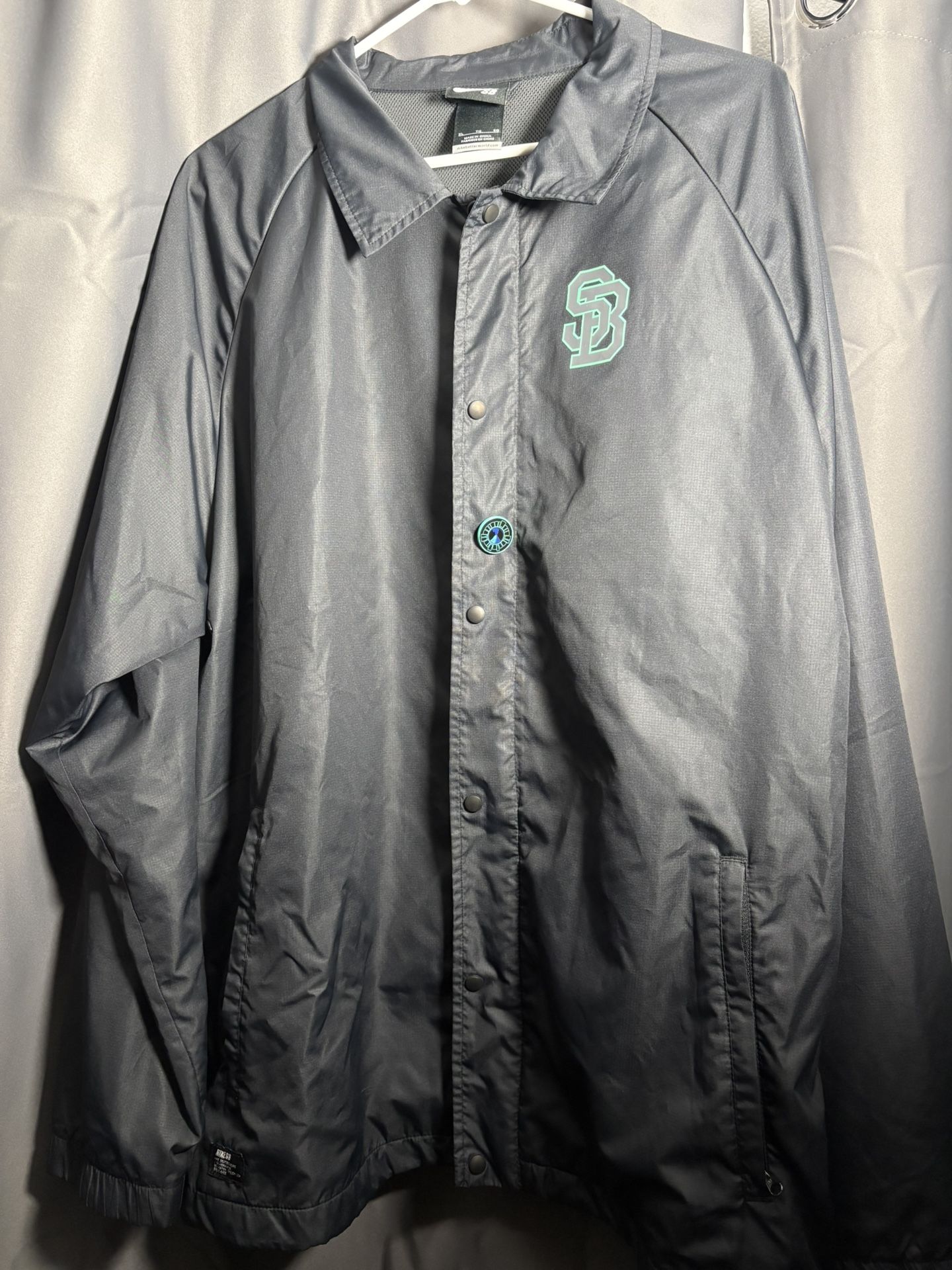 Nike SB Windbreaker Jacket