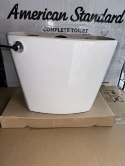 American Standard Cadet Toilet Tank and Lid1.28 GPF Single Flush in White