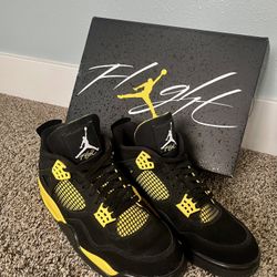 Air Jordan 4 Retro Thunder Mens 10.5